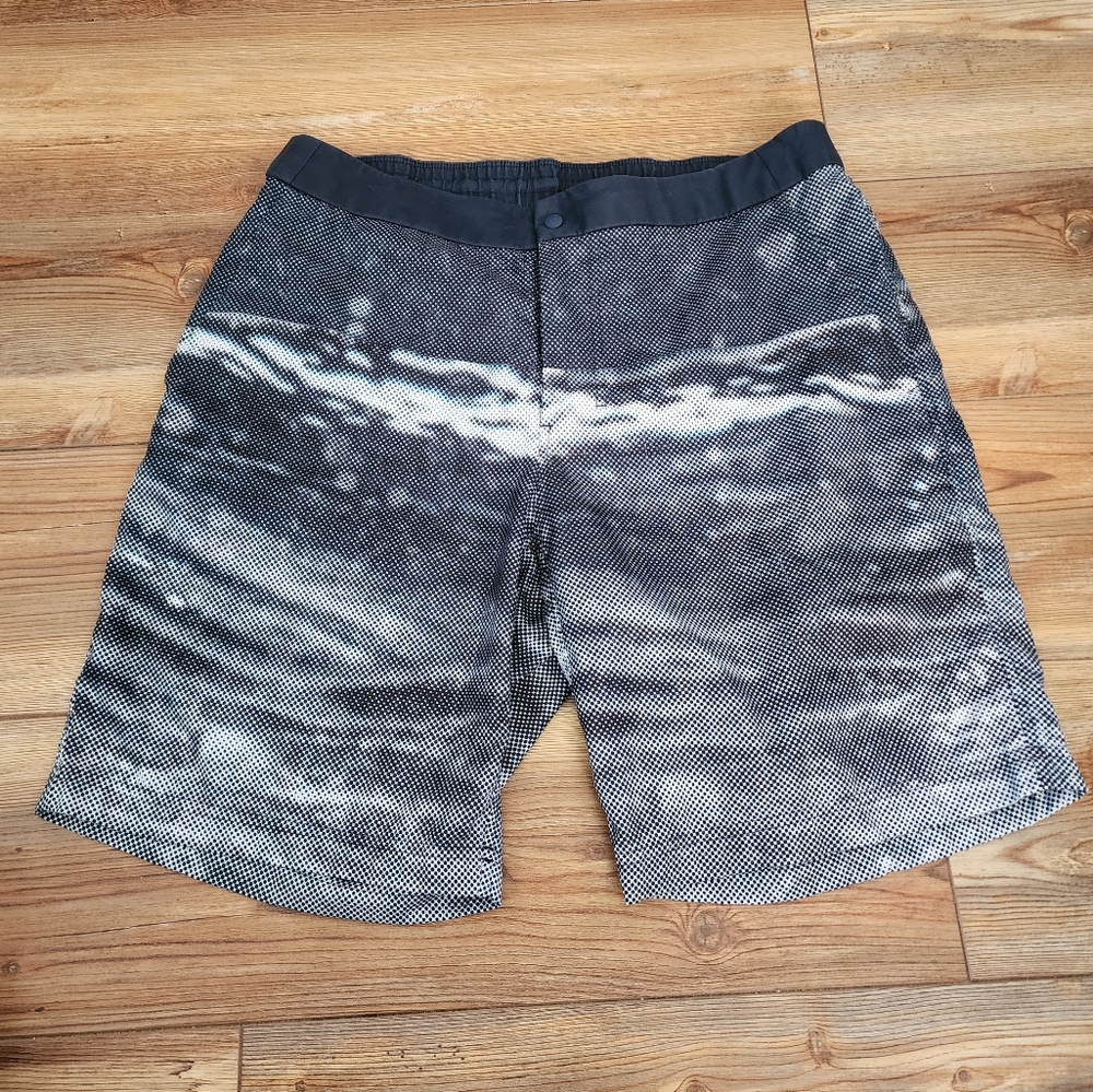 Lululemon Board Shorts Men's 36 Blue Gray 9" Athletic